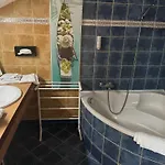 Bosquet Centre - Self Check In Budget Hotel Pau