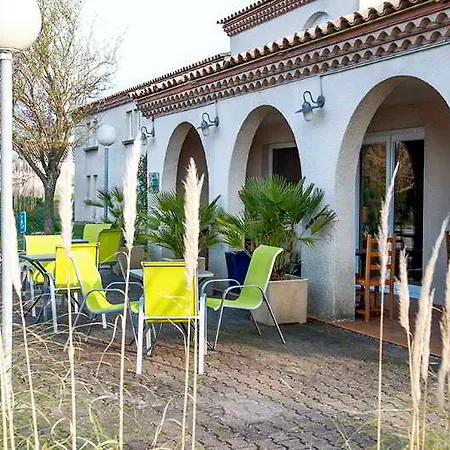 Bosquet Centre - Self Check In Budget Hotel 2*