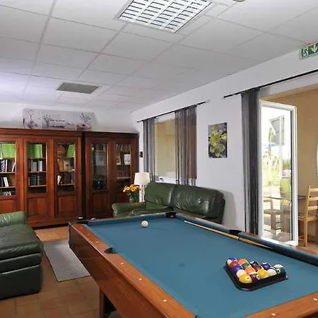 Bosquet Centre - Self Check In Budget Hotel Pau