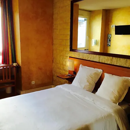 Bosquet Centre - Self Check In Budget