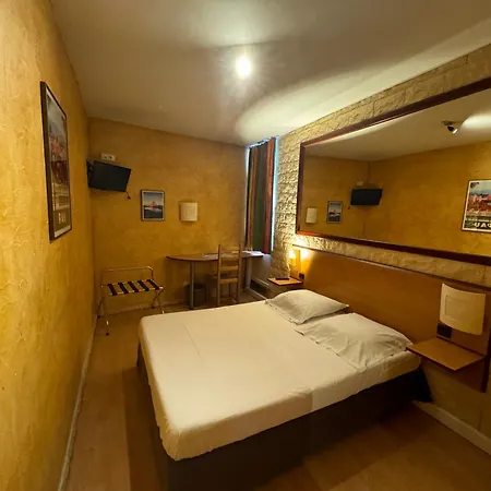 Bosquet Centre - Self Check In Budget Hotel 2*