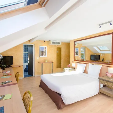 Bosquet Centre - Self Check In Budget Hotel Pau