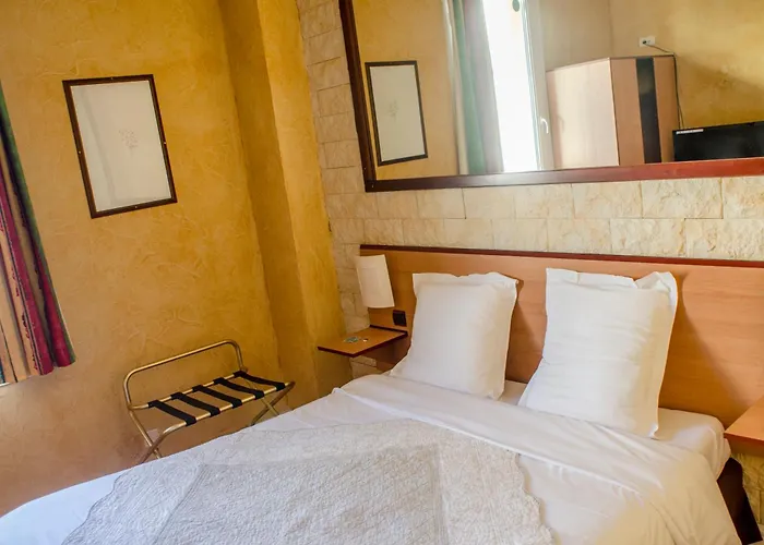 מלון Bosquet Centre - Self Check In Budget