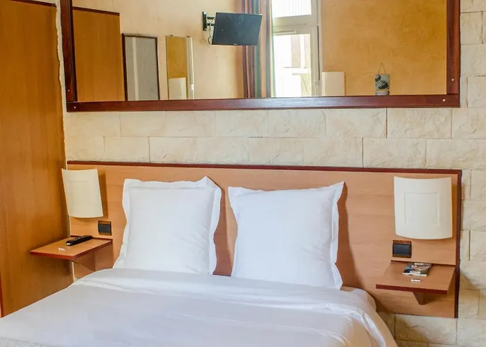 Bosquet Centre - Self Check In Budget פאו