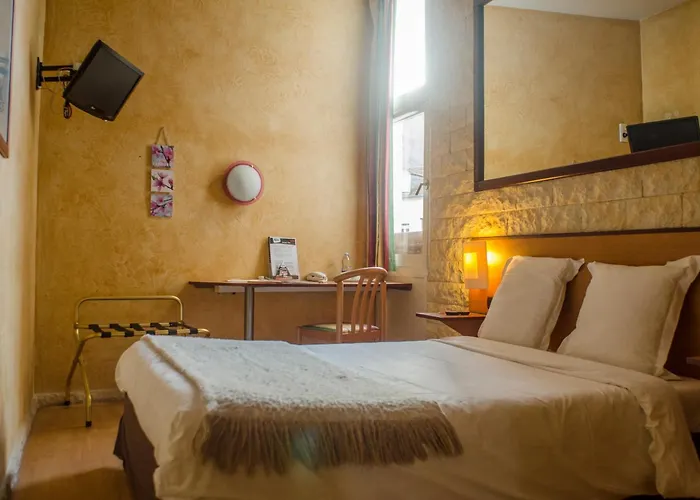 מלון Bosquet Centre - Self Check In Budget