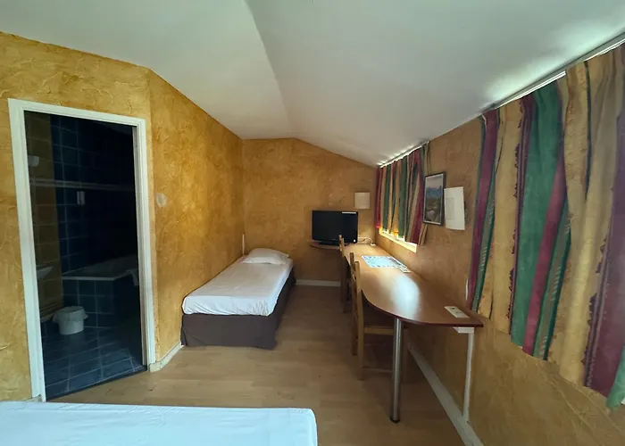 Bosquet Centre - Self Check In Budget מלון 2*