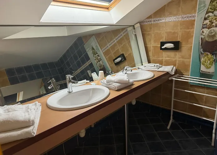 Bosquet Centre - Self Check In Budget 2*