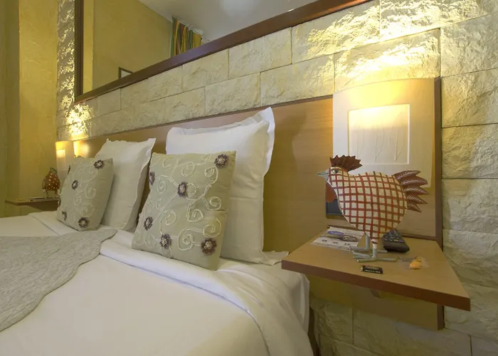 Bosquet Centre - Self Check In Budget