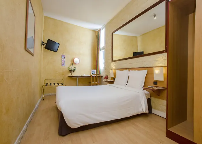 Bosquet Centre - Self Check In Budget 2*