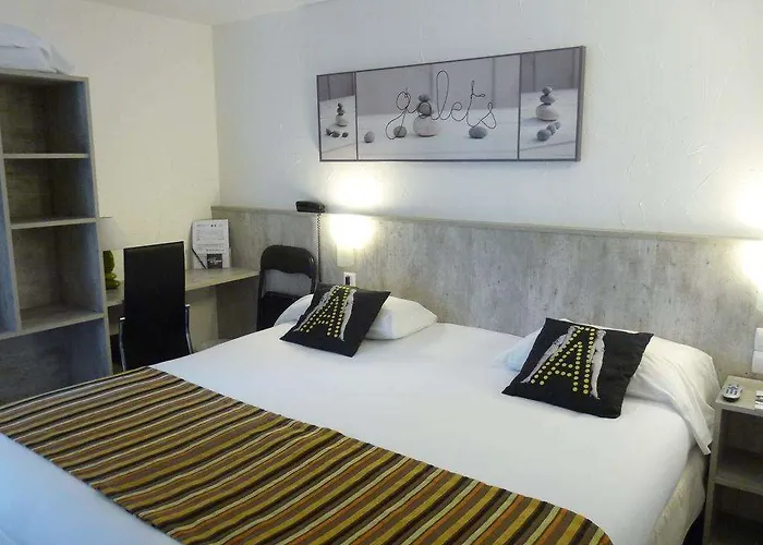 Bosquet Centre - Self Check In Budget מלון