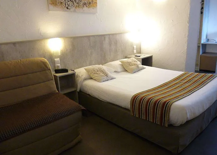 מלון Bosquet Centre - Self Check In Budget 2*